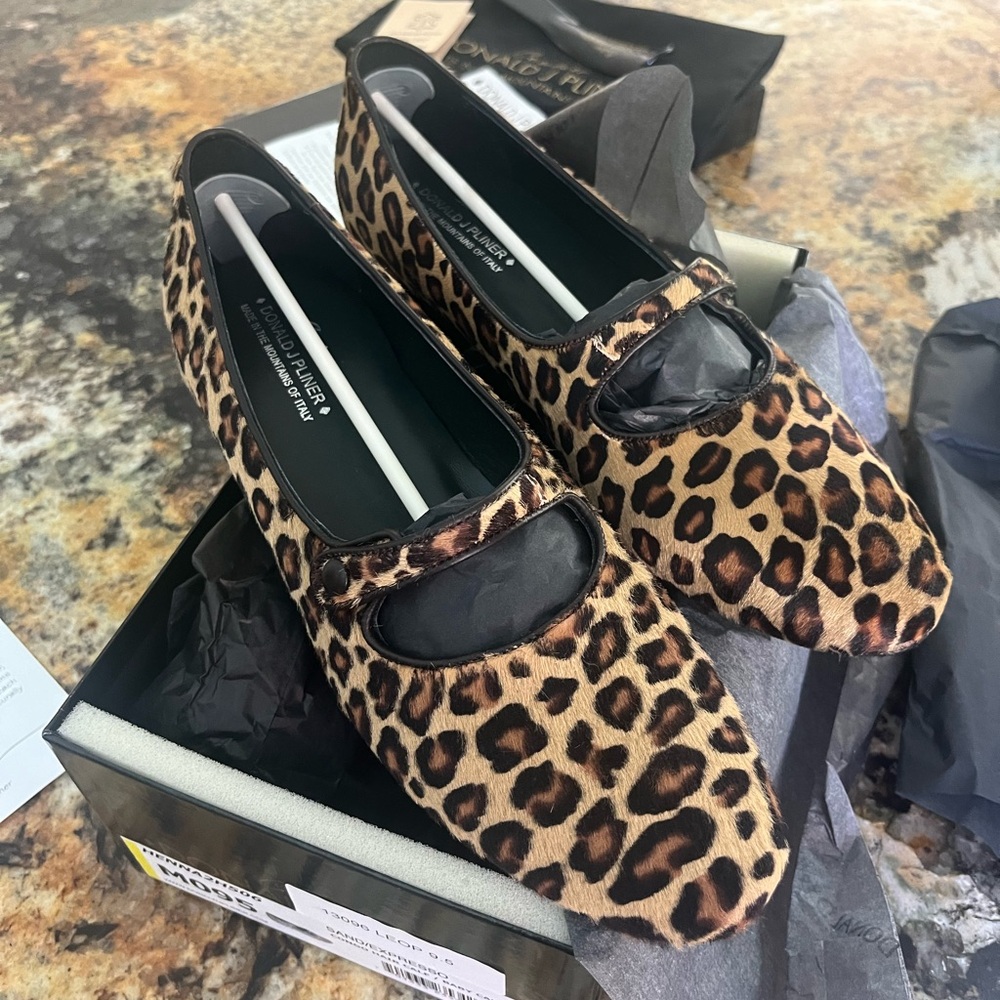 DONALD J PLINER COUTURE Leopard Congo Hair Calf / baby calf Loafers Size 9.5 NEW